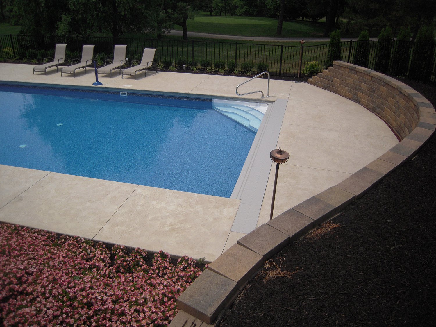 zb20x40___Rect___auto_cover___Swimming_pool___Vinyl___145 Envision Pools